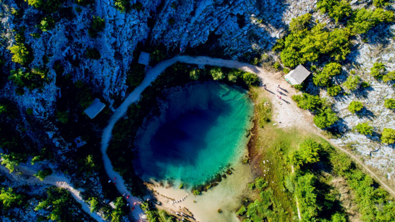 Cetina River - The river has a mysterious "eye" in Croatia