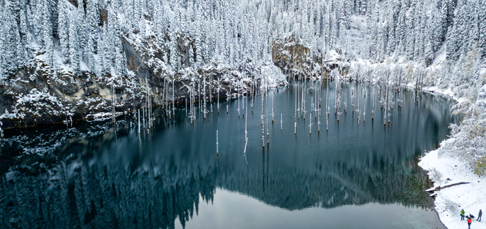 Kaindy Lake in winter